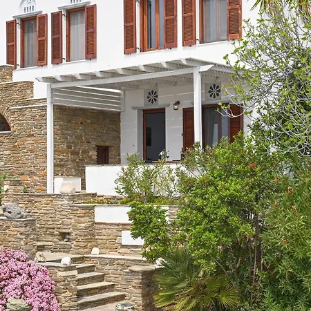 Santamare Agios Sostis (Tinos)