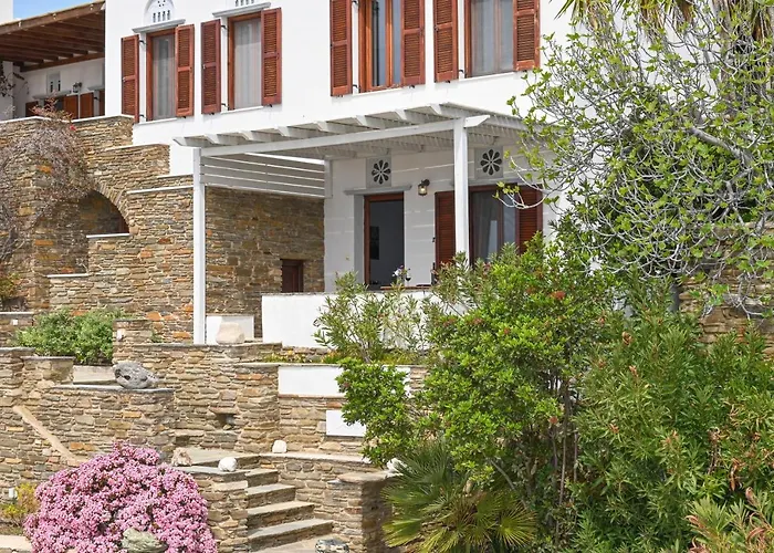 Santamare Agios Sostis (Tinos)